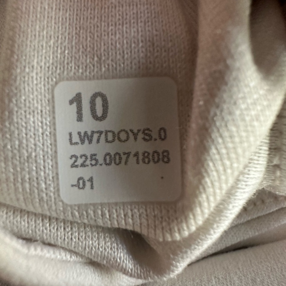 Lululemon🍋Align Side Stripe Light Ivory High-Rise Shorts 6” Size 10 NWT - Picture 2 of 9